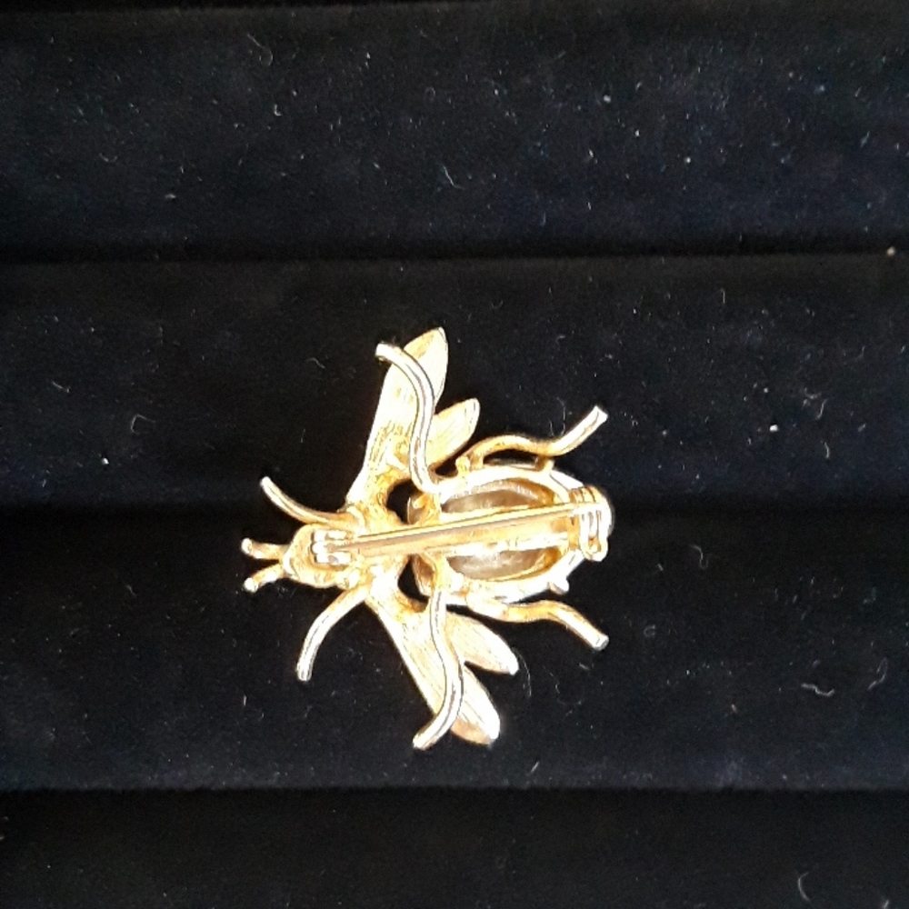 VINTAGE Bumblebee Pin - Picture 2 of 2